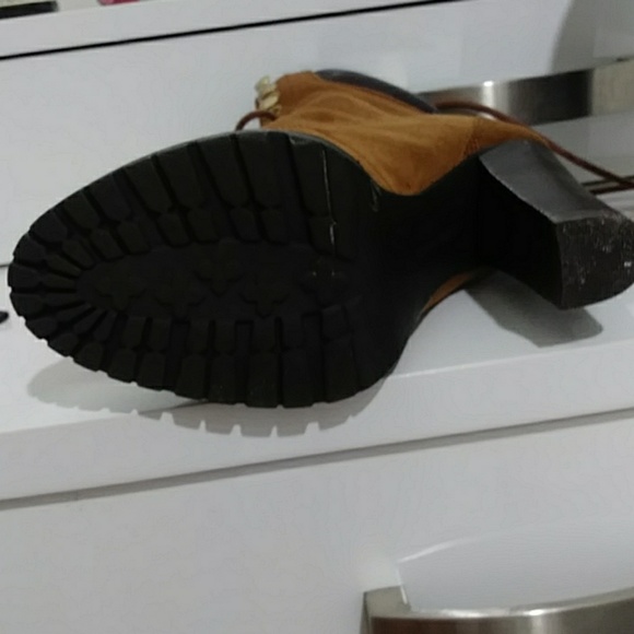 Beautiful camel booties, - Picture 3 of 7